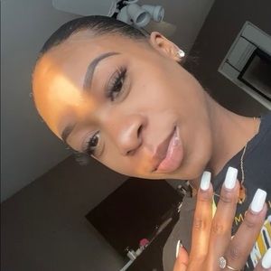 Meet your Posher, Cierra